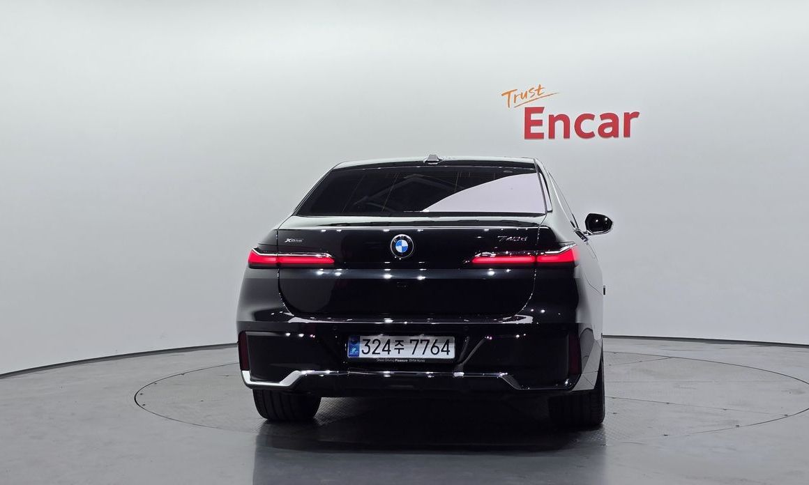 BMW 7-Series 740d xDrive M Sport, 2025