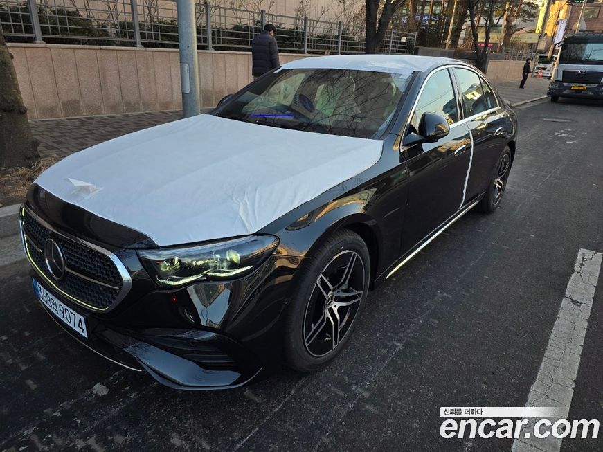 Mercedes-Benz E-Class E300 4MATIC AMG Line, 2026