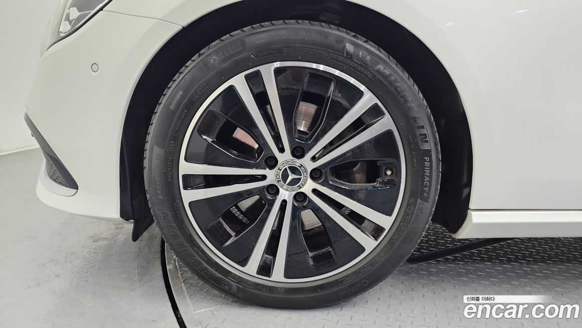 Mercedes-Benz E-Class E250 Avantgarde, 2022