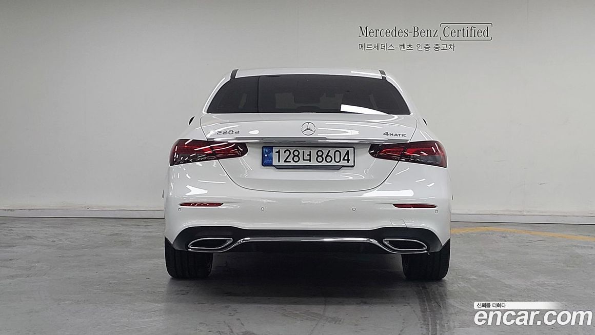 Mercedes-Benz E-Class E220d 4MATIC AMG Line, 2023