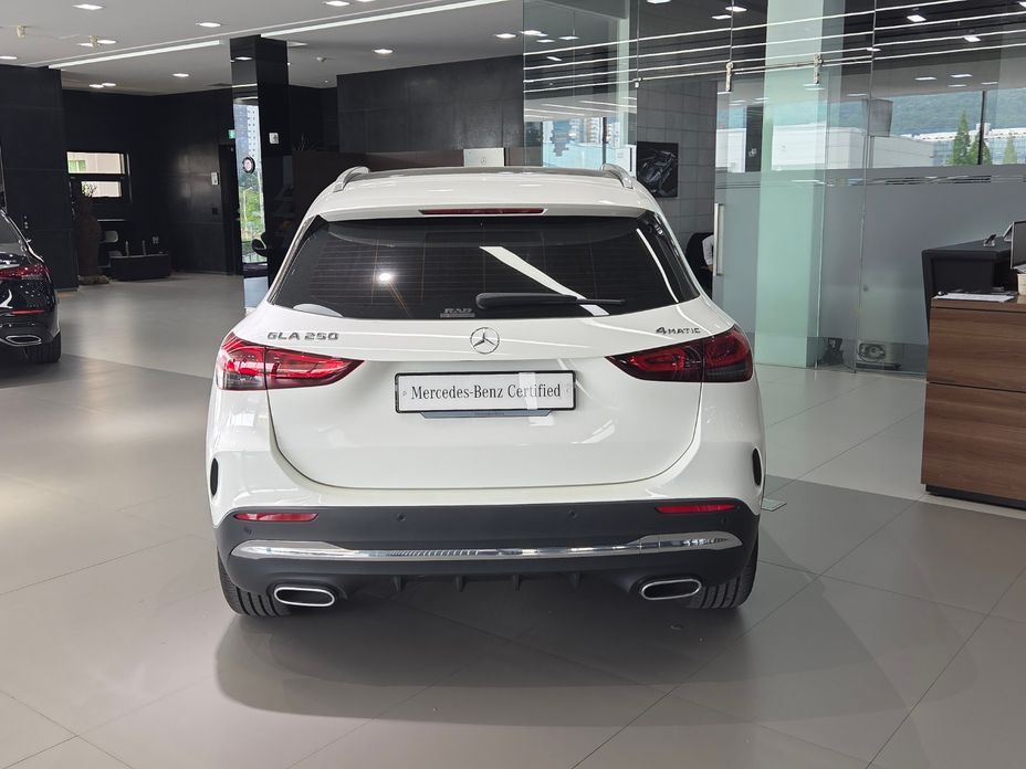 Mercedes-Benz GLA-Class GLA250 4MATIC, 2023