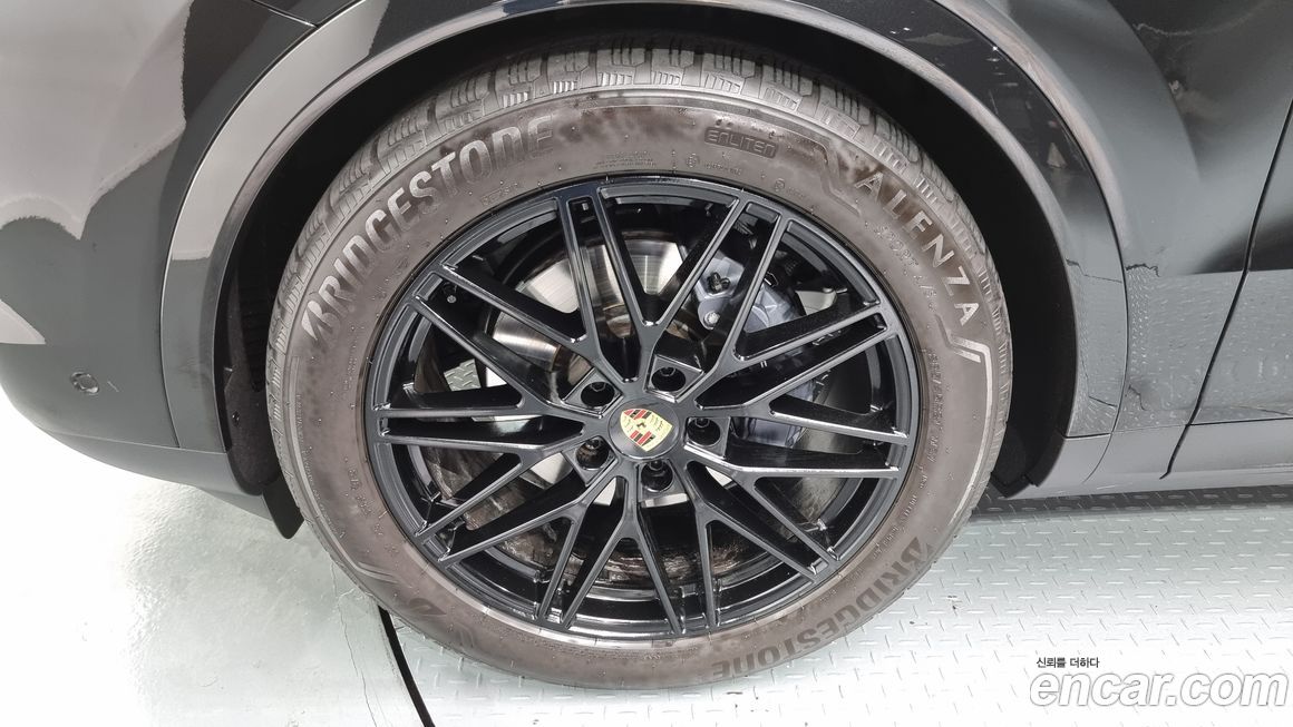 Porsche Cayenne 3.0 Coupe, 2024
