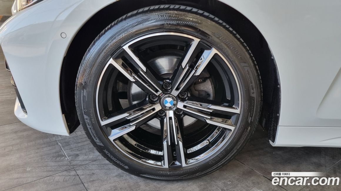 BMW 4-Series 420i M Sport Performance Coupe, 2023