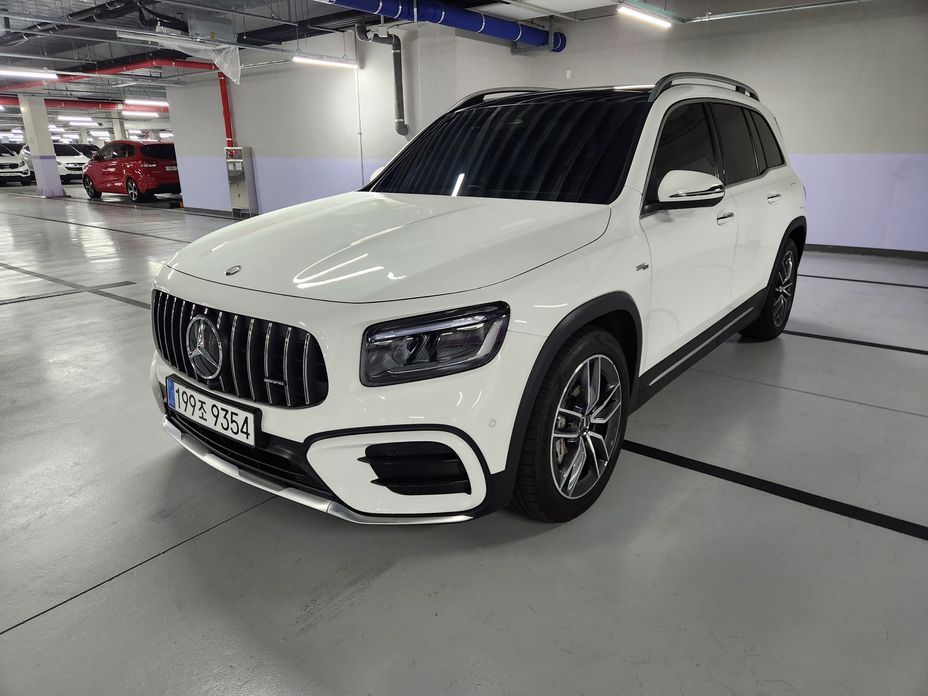 Mercedes-Benz GLB-Class AMG GLB35 4MATIC, 2025