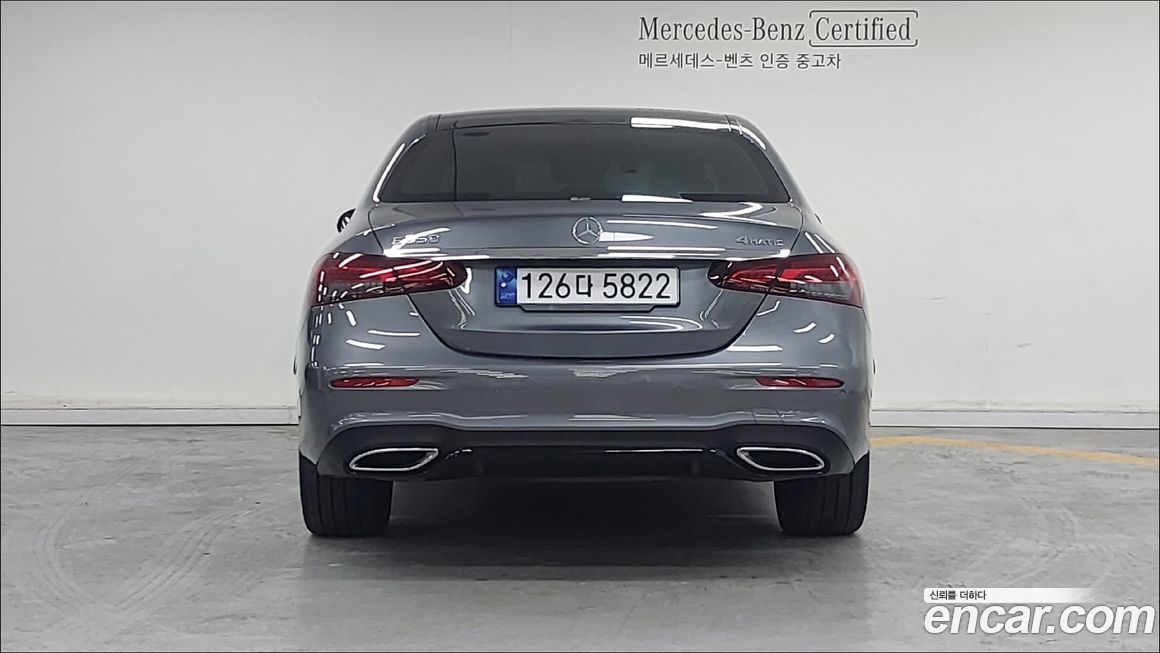 Mercedes-Benz E-Class E350 4MATIC AMG Line, 2023