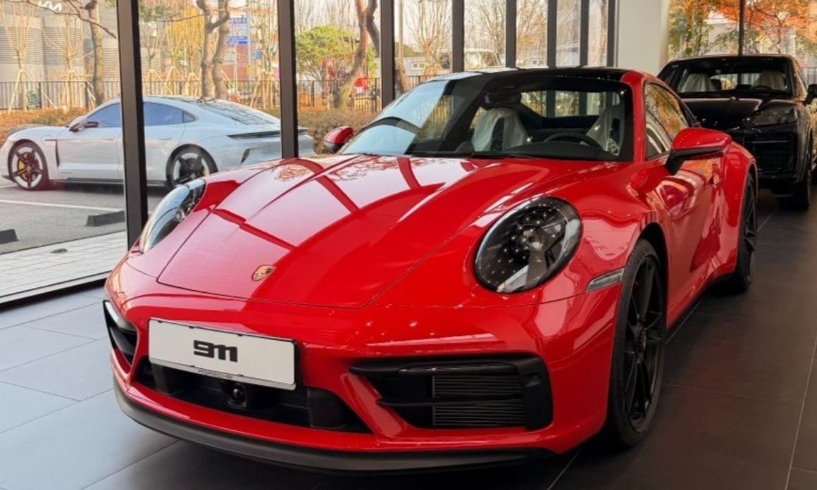 Porsche 911 Carrera GTS, 2024