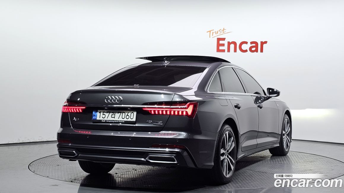 Audi A6 45 TFSI Quattro Premium, 2022