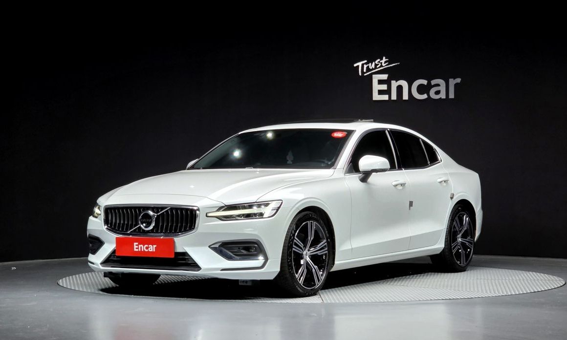 Volvo S60 B5 Inscription, 2022