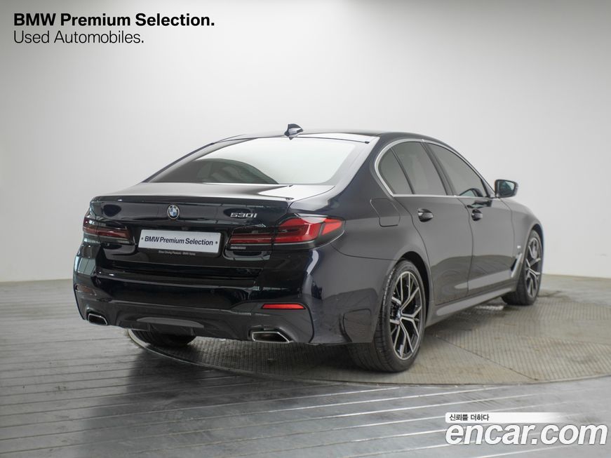 BMW 5-Series 530i M Sport Package, 2023
