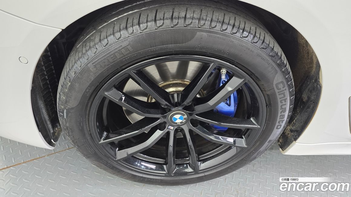 BMW 5-Series 523d xDrive M Sport, 2023