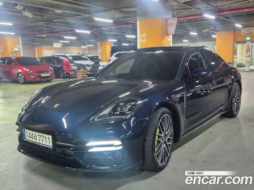 Porsche Panamera 2.9 AWD E-Hybrid Platinum Edition, 2023