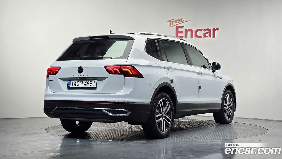 Volkswagen Tiguan 2.0 TSI Prestige, 2022