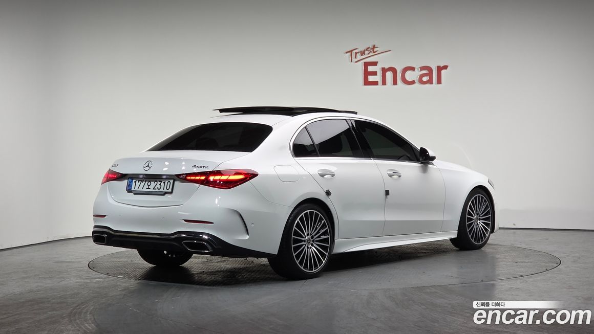 Mercedes-Benz C-Class C300 4MATIC AMG Line, 2023