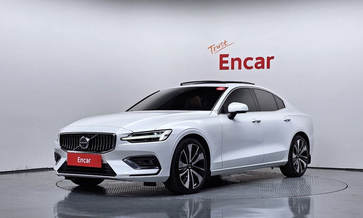 Volvo S60 B5 Ultimate Bright, 2024
