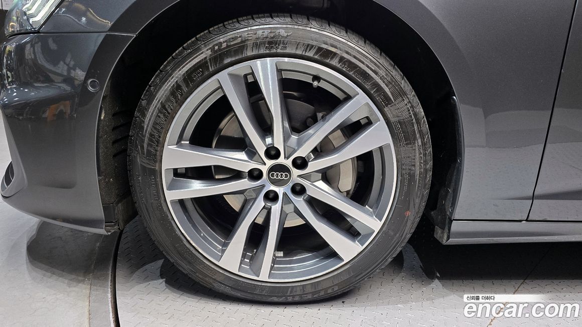 Audi A6 45 TFSI Premium, 2023