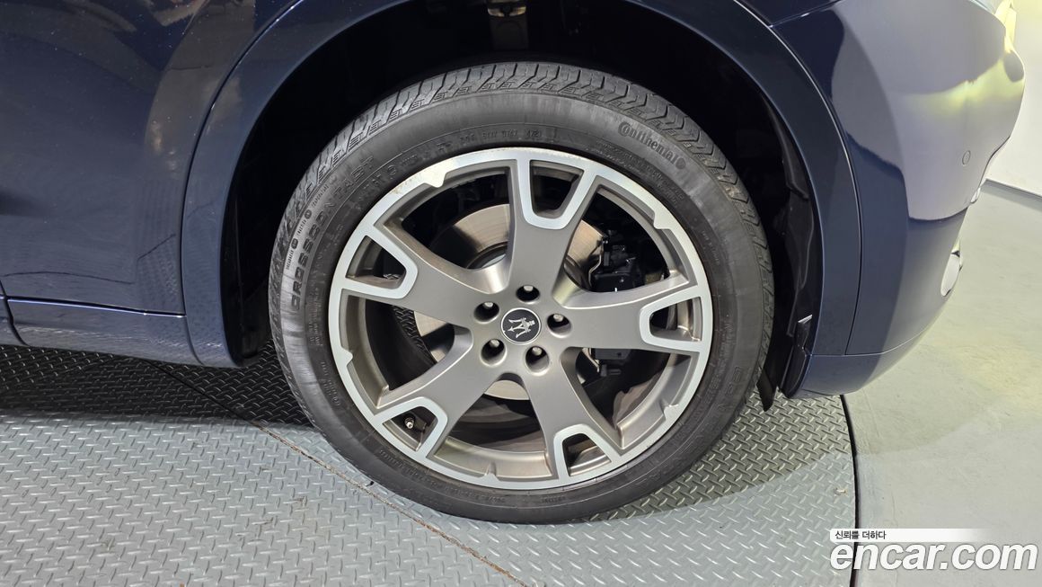 Maserati Levante 2.0 GT AWD, 2022