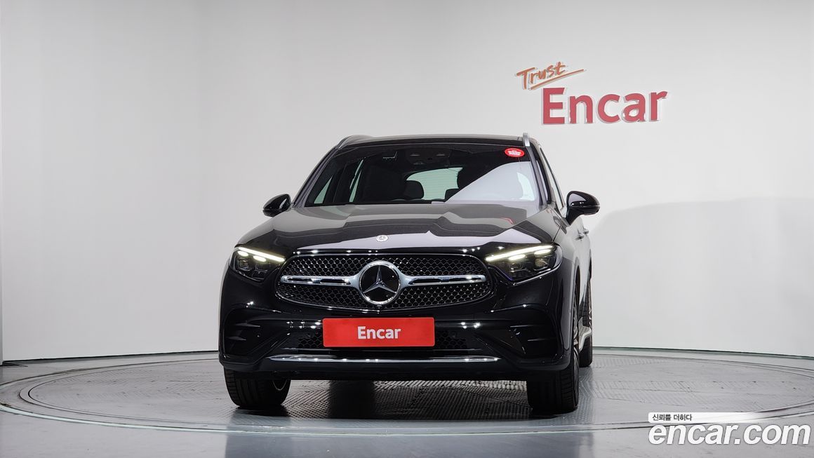 Mercedes-Benz GLC-Class GLC300 4MATIC AMG Line, 2025