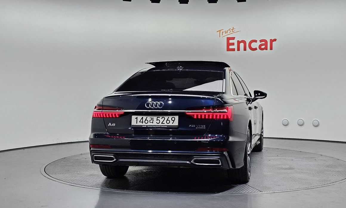 Audi A6 45 TFSI Quattro Premium, 2022