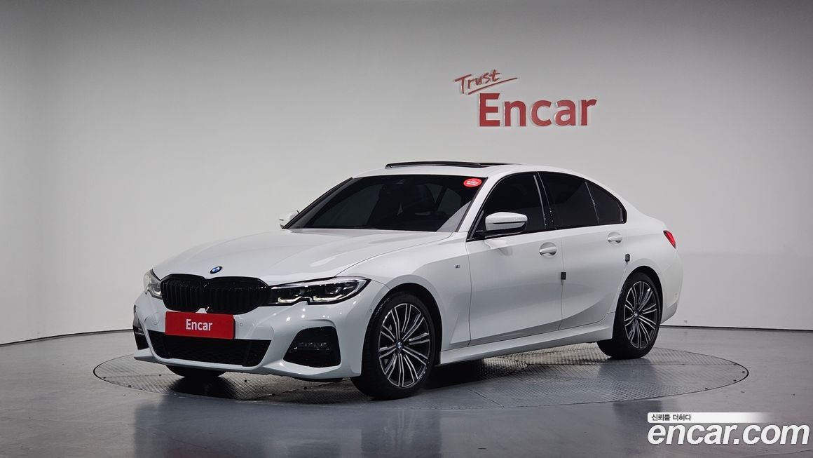BMW 3-Series 320i M Sport, 2022