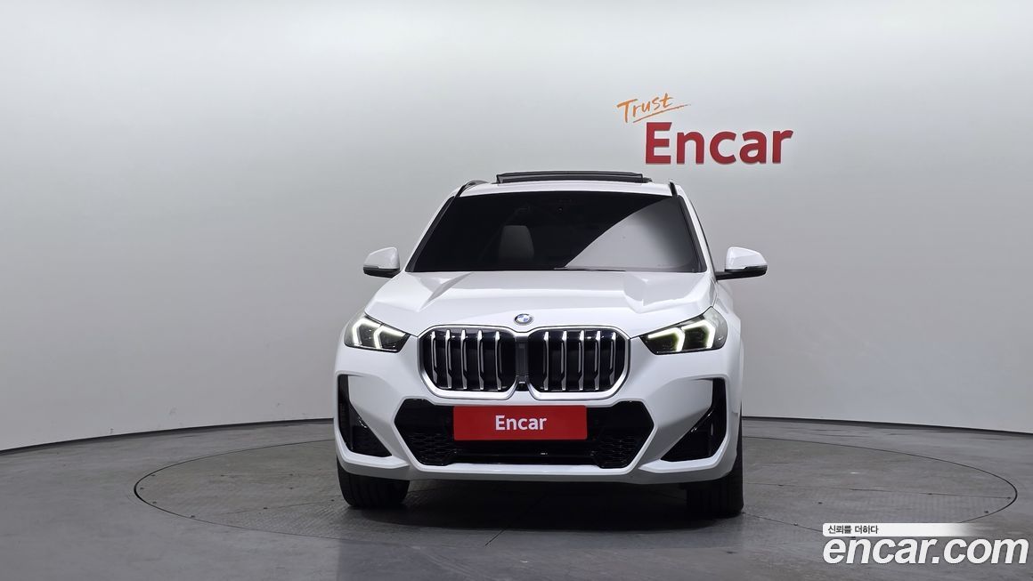 BMW X1 xDrive 20i M Sport, 2025