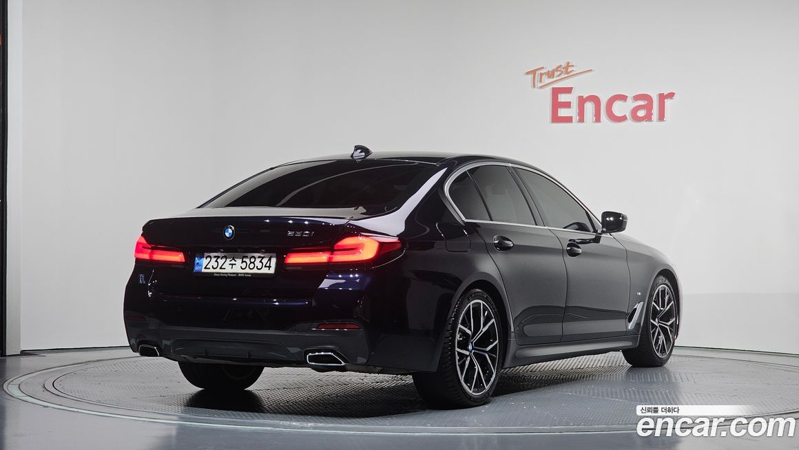 BMW 5-Series 530i M Sport Package, 2023