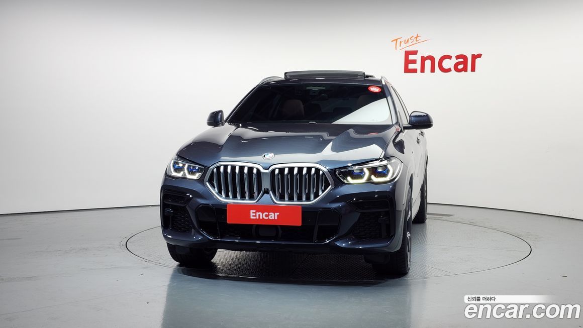 BMW X6 xDrive40i M Sport, 2022