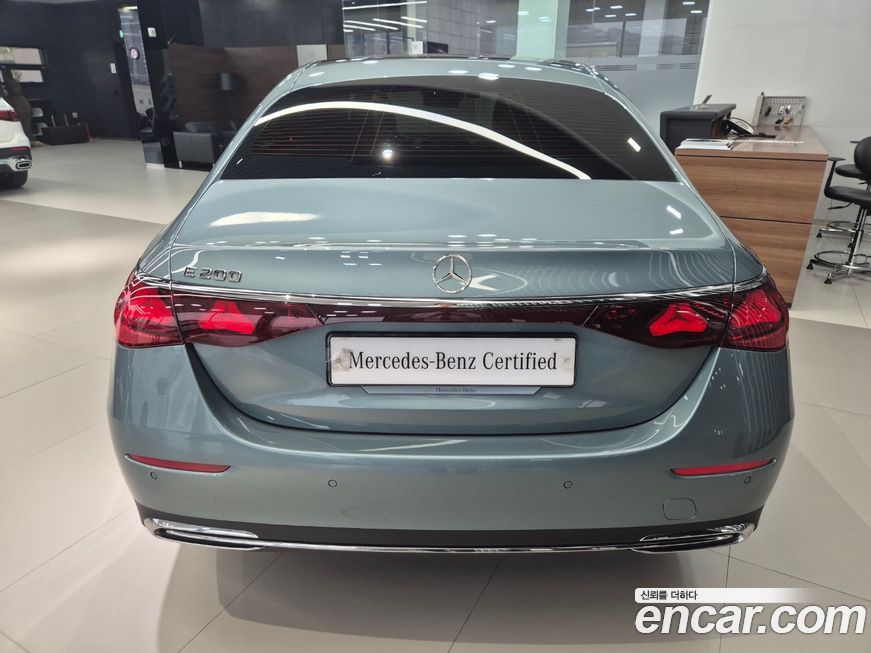 Mercedes-Benz E-Class E200 Avantgarde, 2025