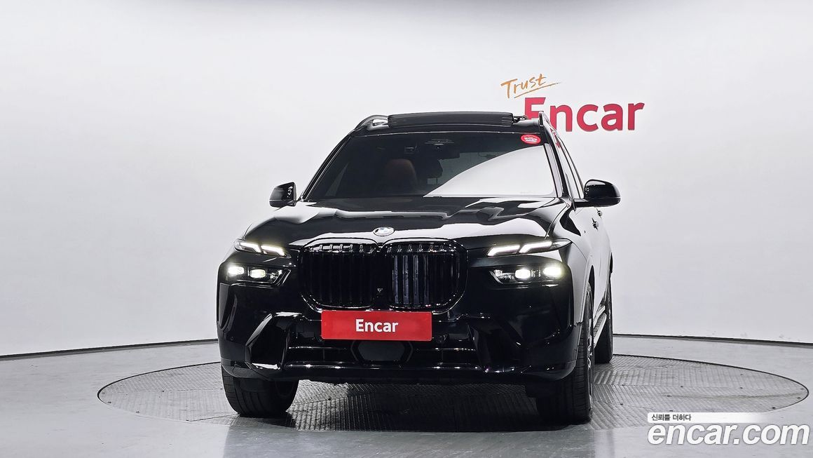 BMW X7 xDrive 40d M Sport 7 STR, 2025