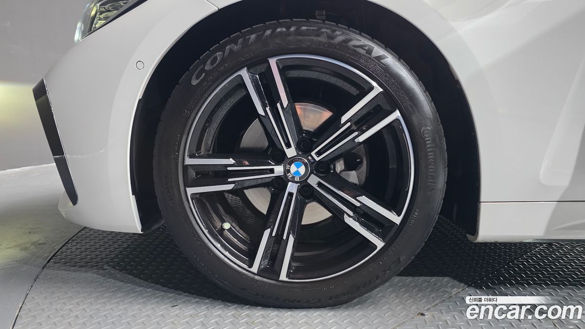 BMW 4-Series 420i M Sport Convertible, 2023
