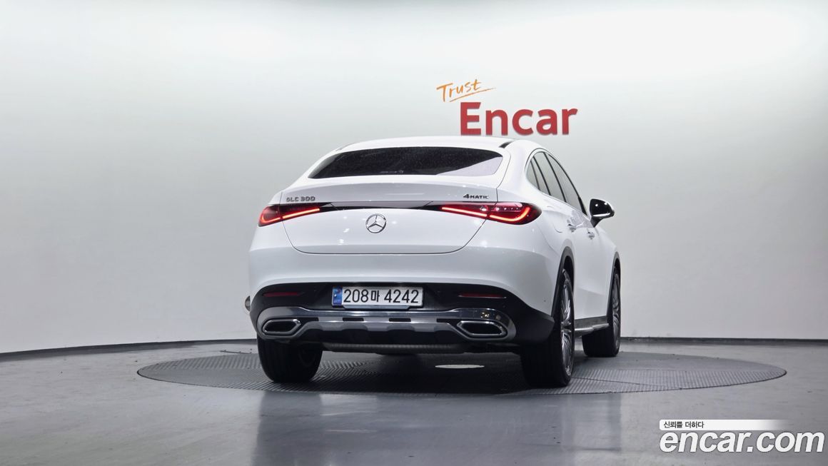 Mercedes-Benz GLC-Class GLC300 4MATIC Avnatgarde Coupe, 2025