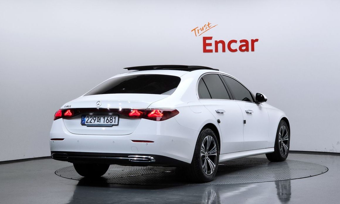 Mercedes-Benz E-Class E200 Avantgarde, 2025