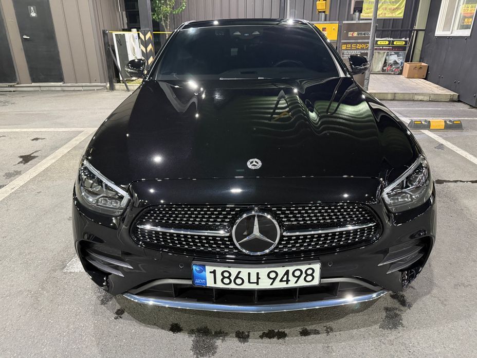 Mercedes-Benz E-Class E350 4MATIC AMG Line, 2022