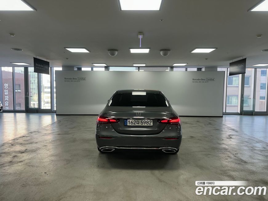 Mercedes-Benz E-Class E350 4MATIC Exclusive, 2023