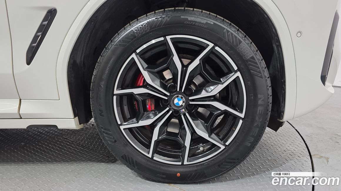 BMW X4 xDrive20i M Sports Pro, 2024