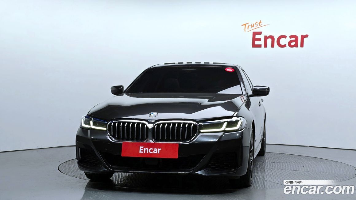 BMW 5-Series 530i xDrive M Sport Package, 2023