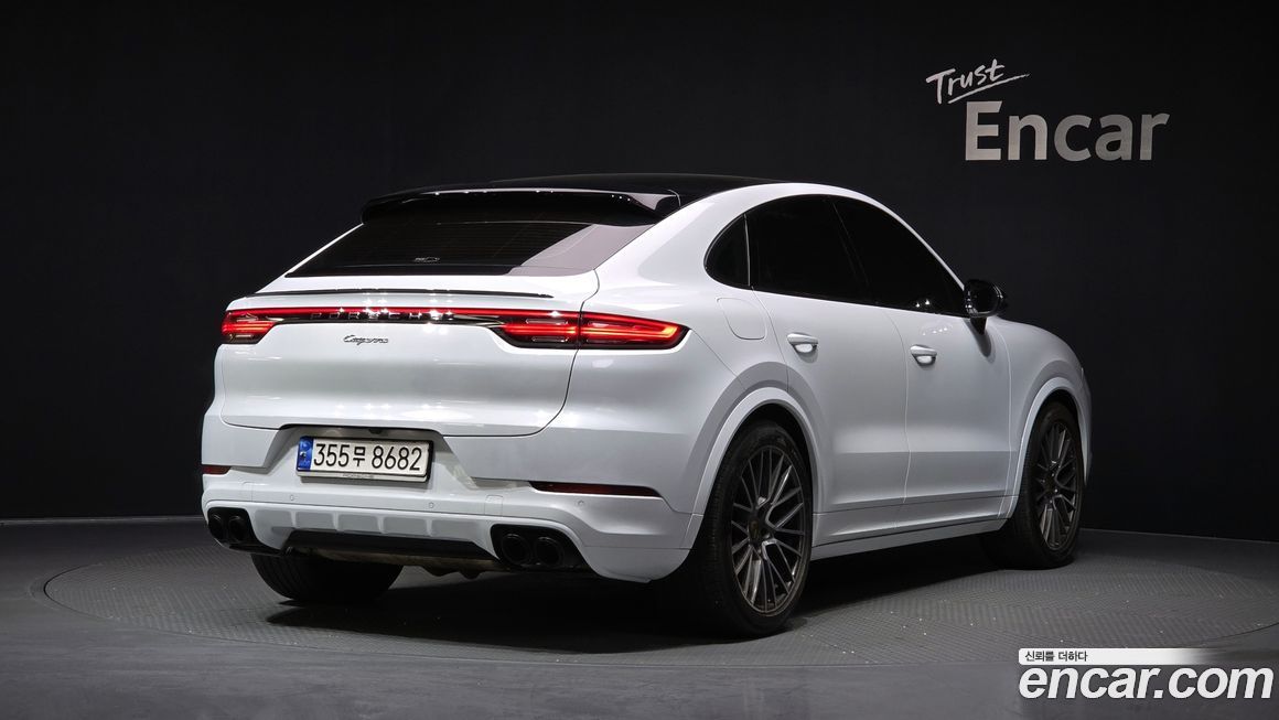 Porsche Cayenne 3.0 Coupe, 2022