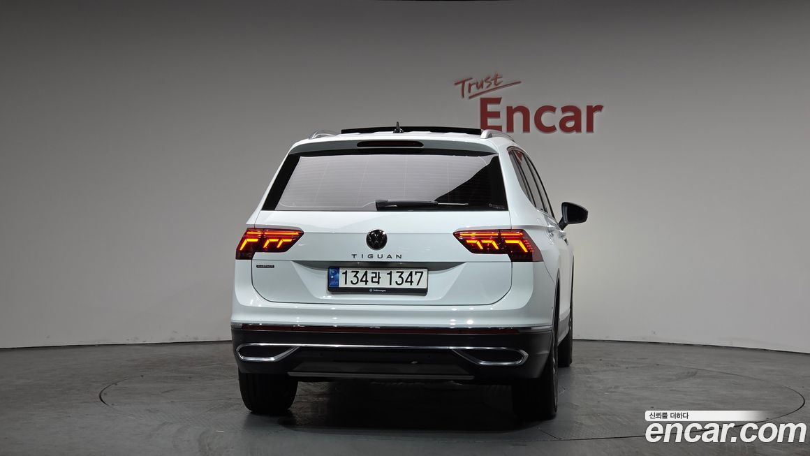 Volkswagen Tiguan 2.0 TSI Prestige, 2023