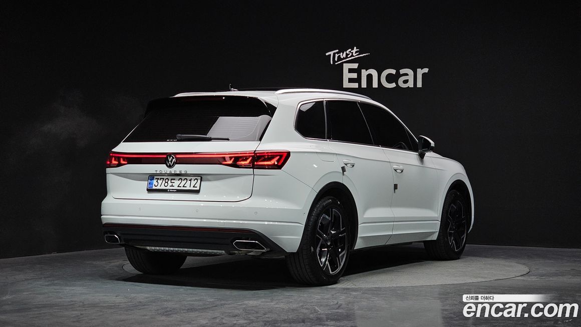 Volkswagen Touareg 3.0 TDI Prestige, 2024