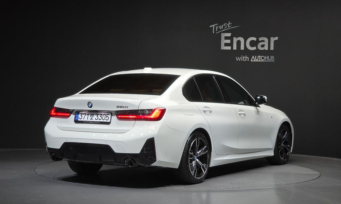 BMW 3-Series 320i M Sport, 2026