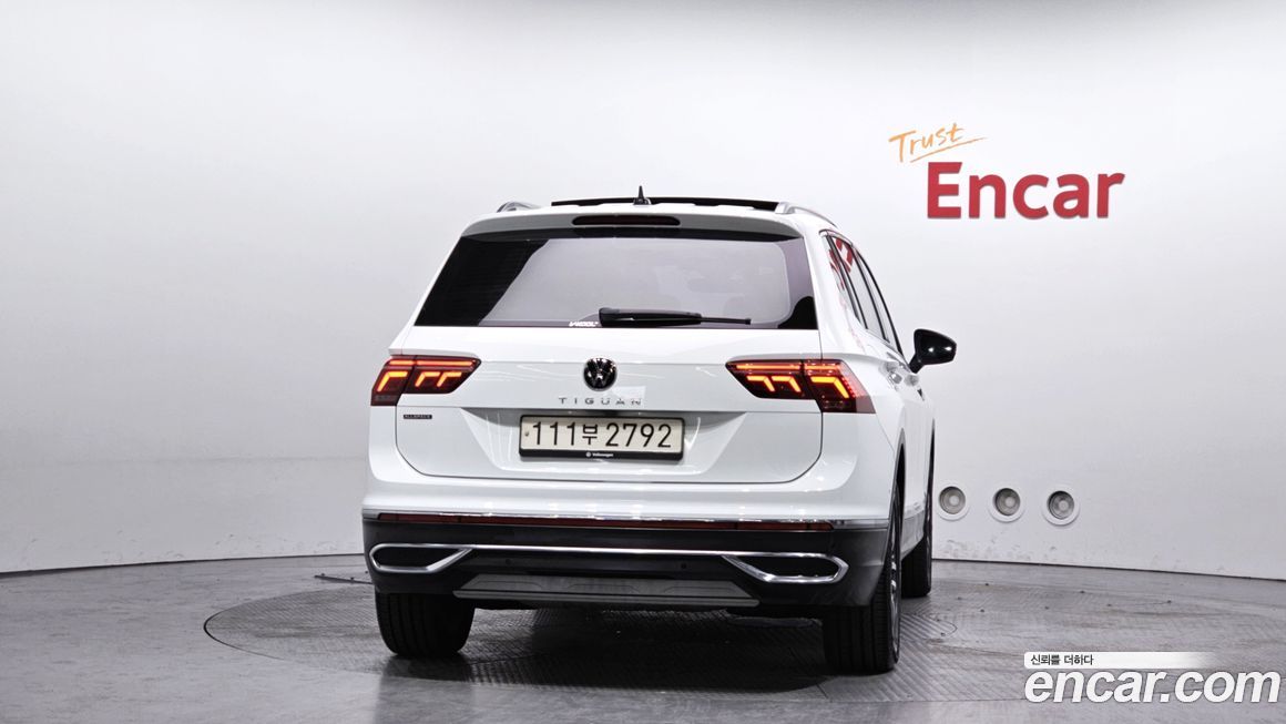 Volkswagen Tiguan 2.0 TSI Prestige, 2023