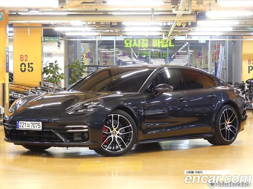 Porsche Panamera 4.0 GTS, 2023