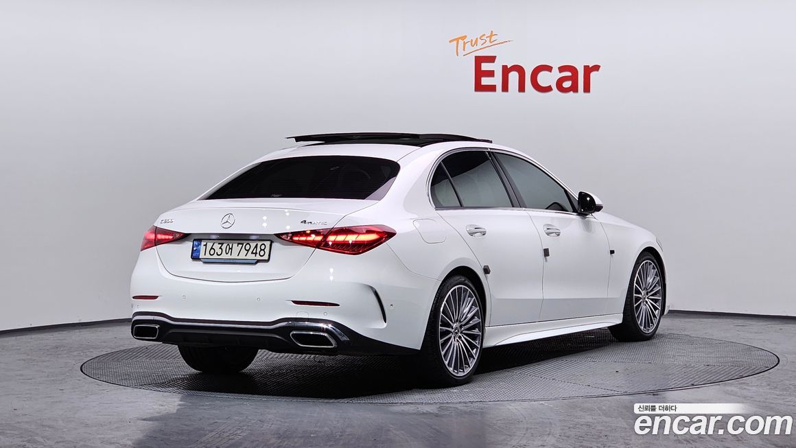 Mercedes-Benz C-Class C300 4MATIC AMG Line, 2024