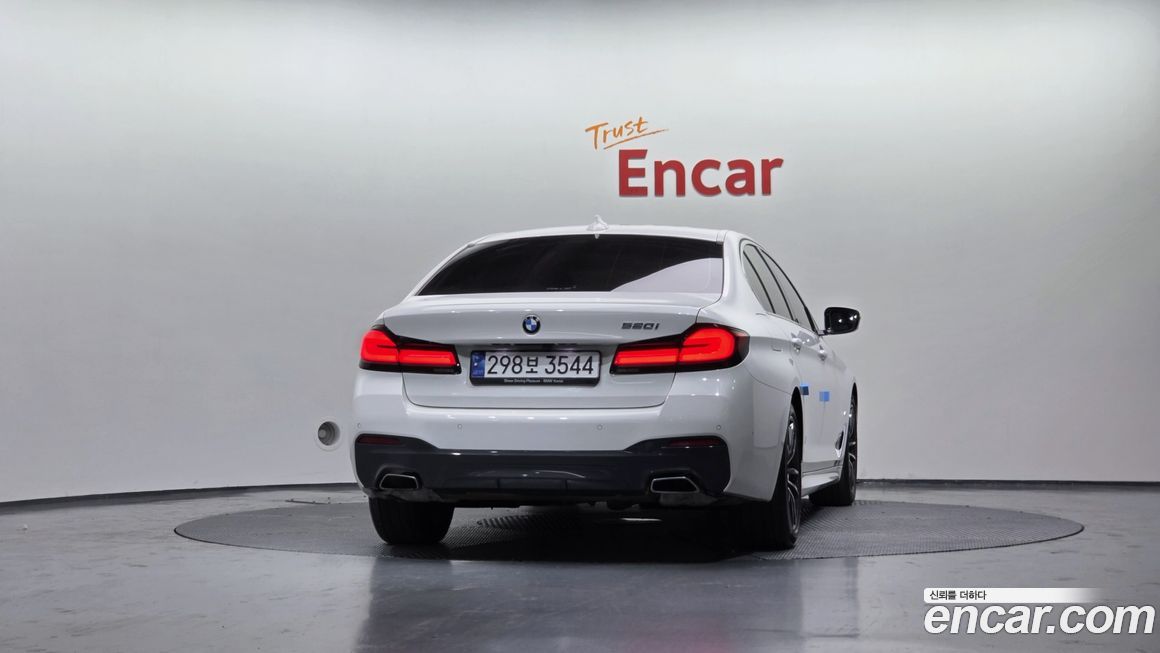 BMW 5-Series 520i M Sport, 2023