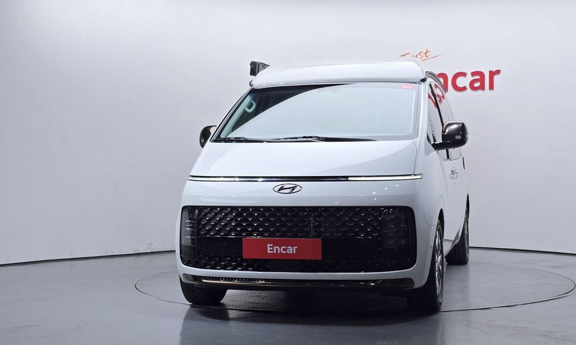 Hyundai Staria 2WD Camping Car, 2024