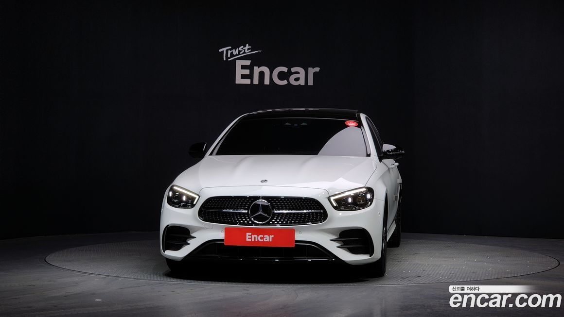 Mercedes-Benz E-Class E350 4MATIC AMG Line, 2023
