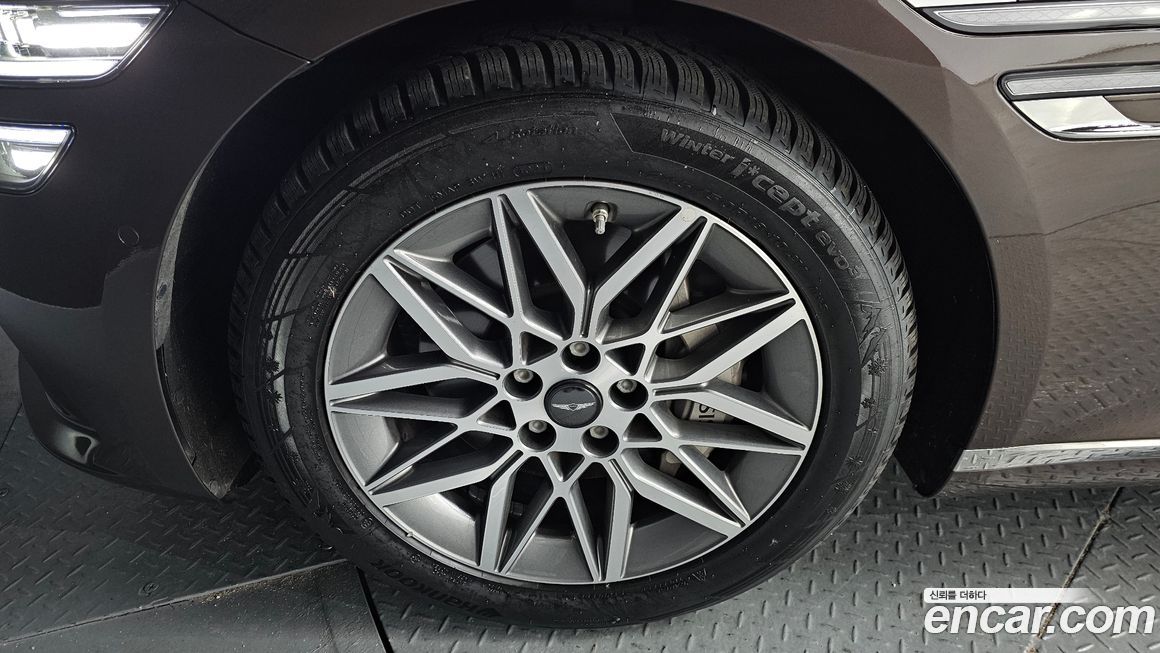 Genesis G80 Gasoline 2.5 Turbo AWD, 2025