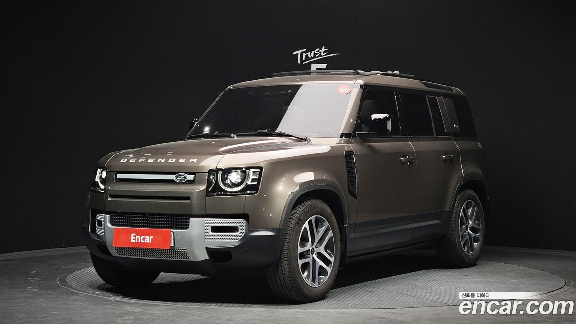 Land Rover Defender 110 D250 SE, 2023