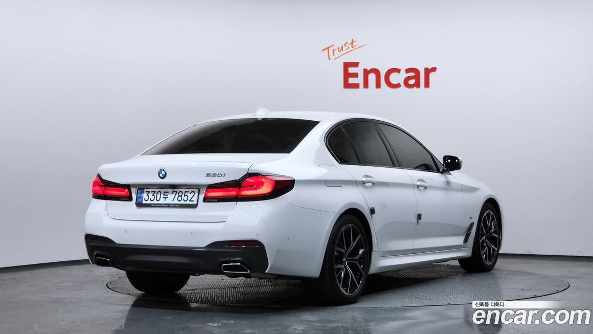 BMW 5-Series 530i M Sport Package, 2023