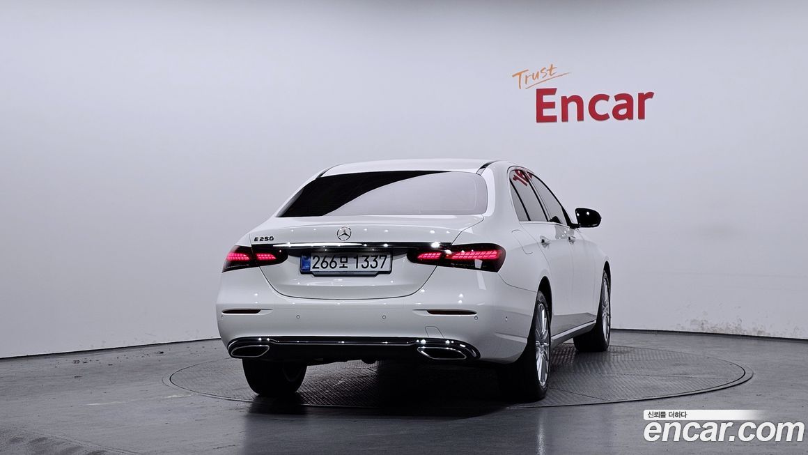 Mercedes-Benz E-Class E250 Exclusive, 2023