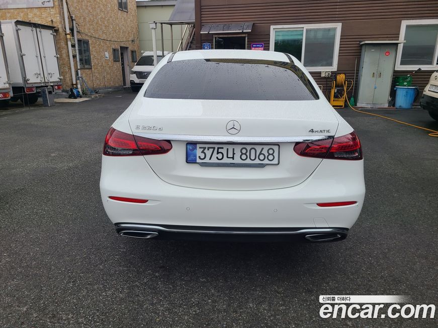 Mercedes-Benz E-Class E220d 4MATIC Exclusive, 2021